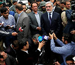 Abdullah Asks Politicians to Wage Joint War on Enemy